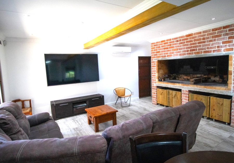 4 Bedroom Property for Sale in Noorsekloof Eastern Cape